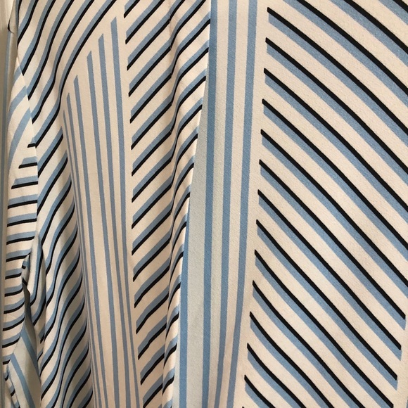 L long sleeve blouse - Picture 3 of 6